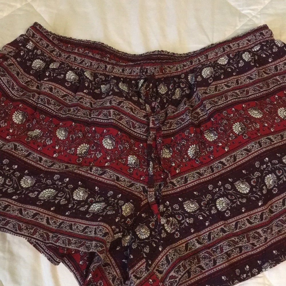 AE floral and flows shorts